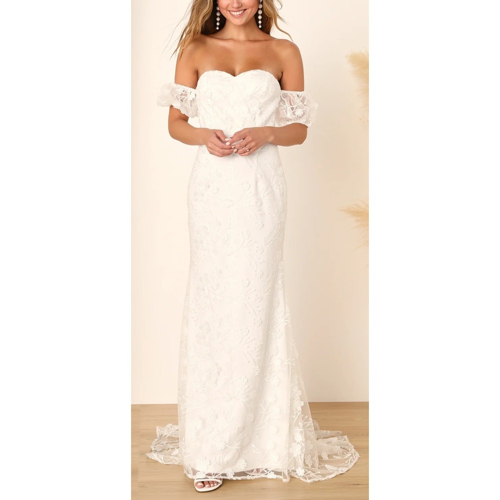 NWT Lulus Magical Beginnings White 3D Floral Embroidered Maxi Dress Sz S